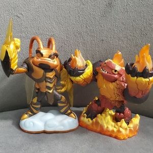 Skylanders Giants - Swarm And Hot Head
